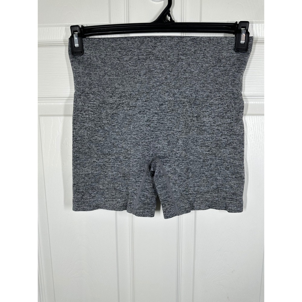 Colsie Shorts Womens M Gray Seamless Lounge High Waisted Marl Space Dye Knit
